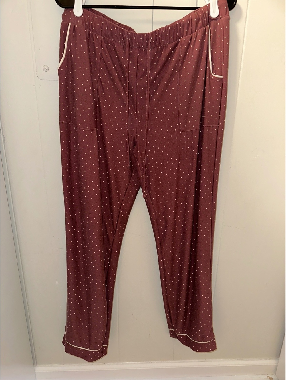 Lucky Brand Women's Large Maroon Polka Dot Lounge Pants with White Piping